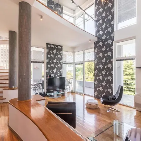 Mit Privatpool Fuer 12 Personen Ca 230 Qm In Pjescana Uvala, Istrien Istrische Riviera