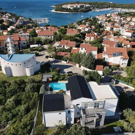 Mit Privatpool Fuer 12 Personen Ca 230 Qm In Pjescana Uvala, Istrien Istrische Riviera * Pjescana Uvala